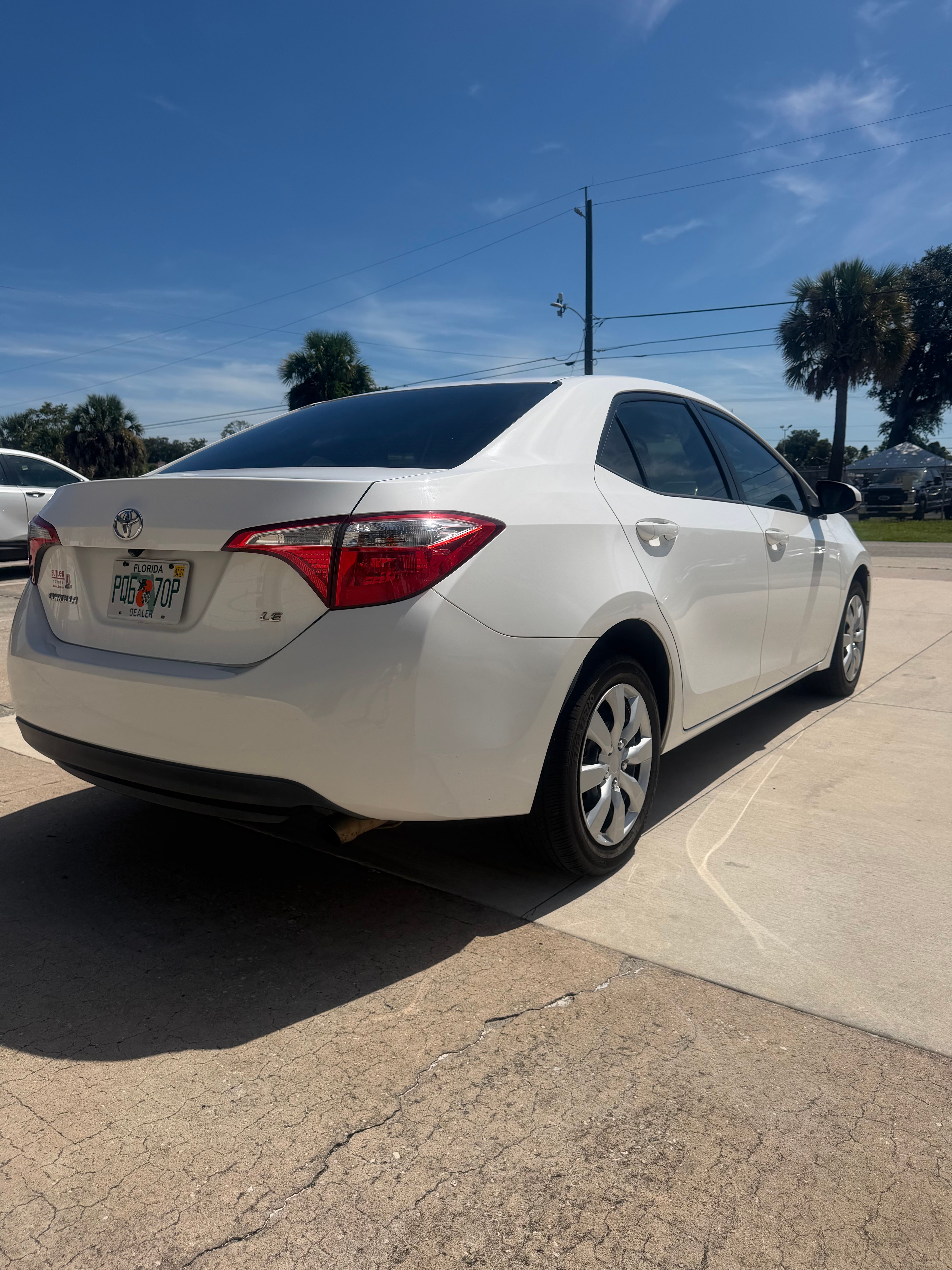 Used 2014 Toyota Corolla LE FWD image 8
