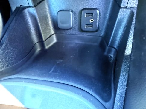 Used 2018 Chevrolet Volt LT w/ LT Driver Confidence Package image 24