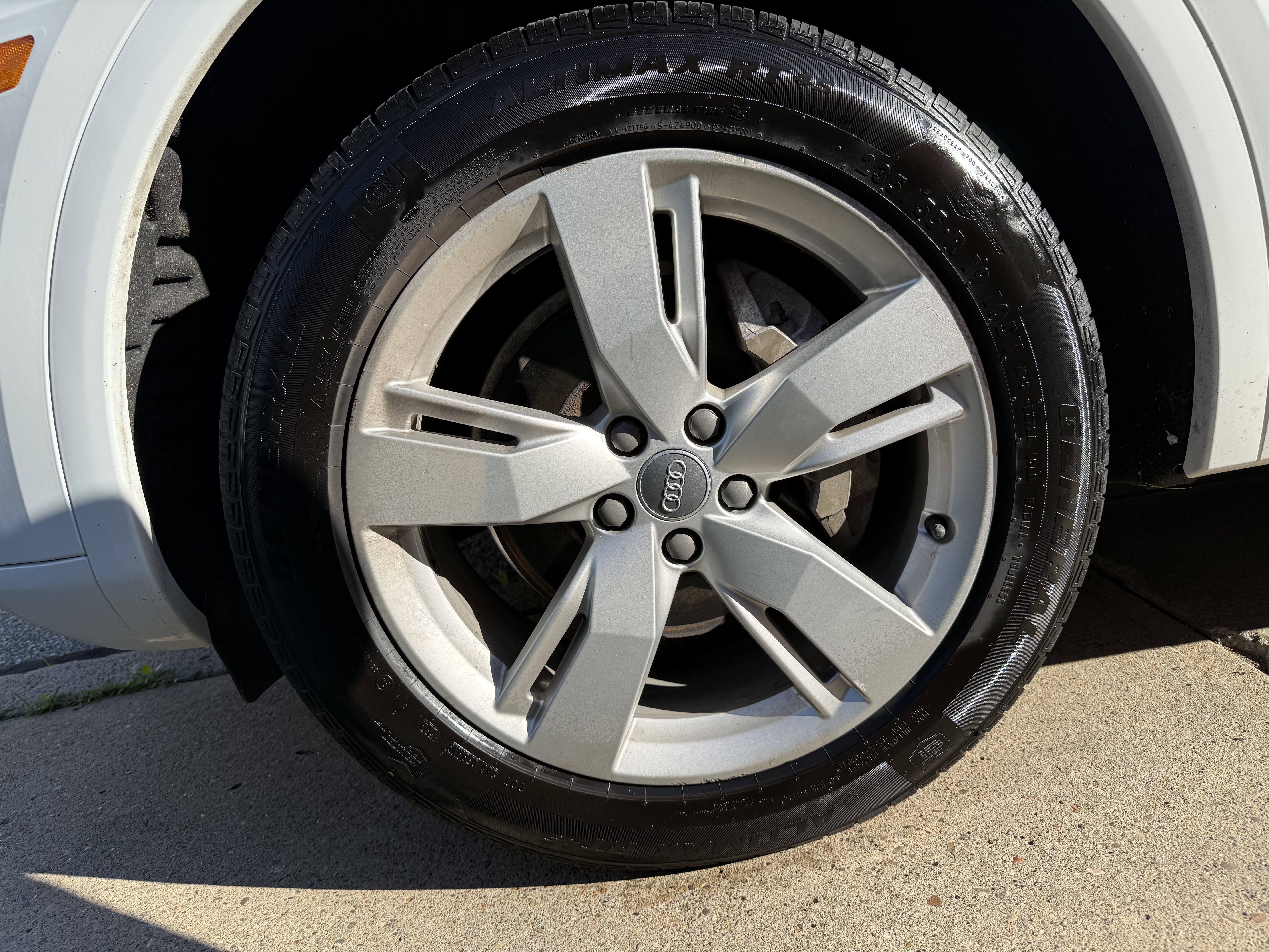 Used 2019 Audi Q5 2.0T Premium Plus w/ Premium Plus Package AWD/4WD image 14