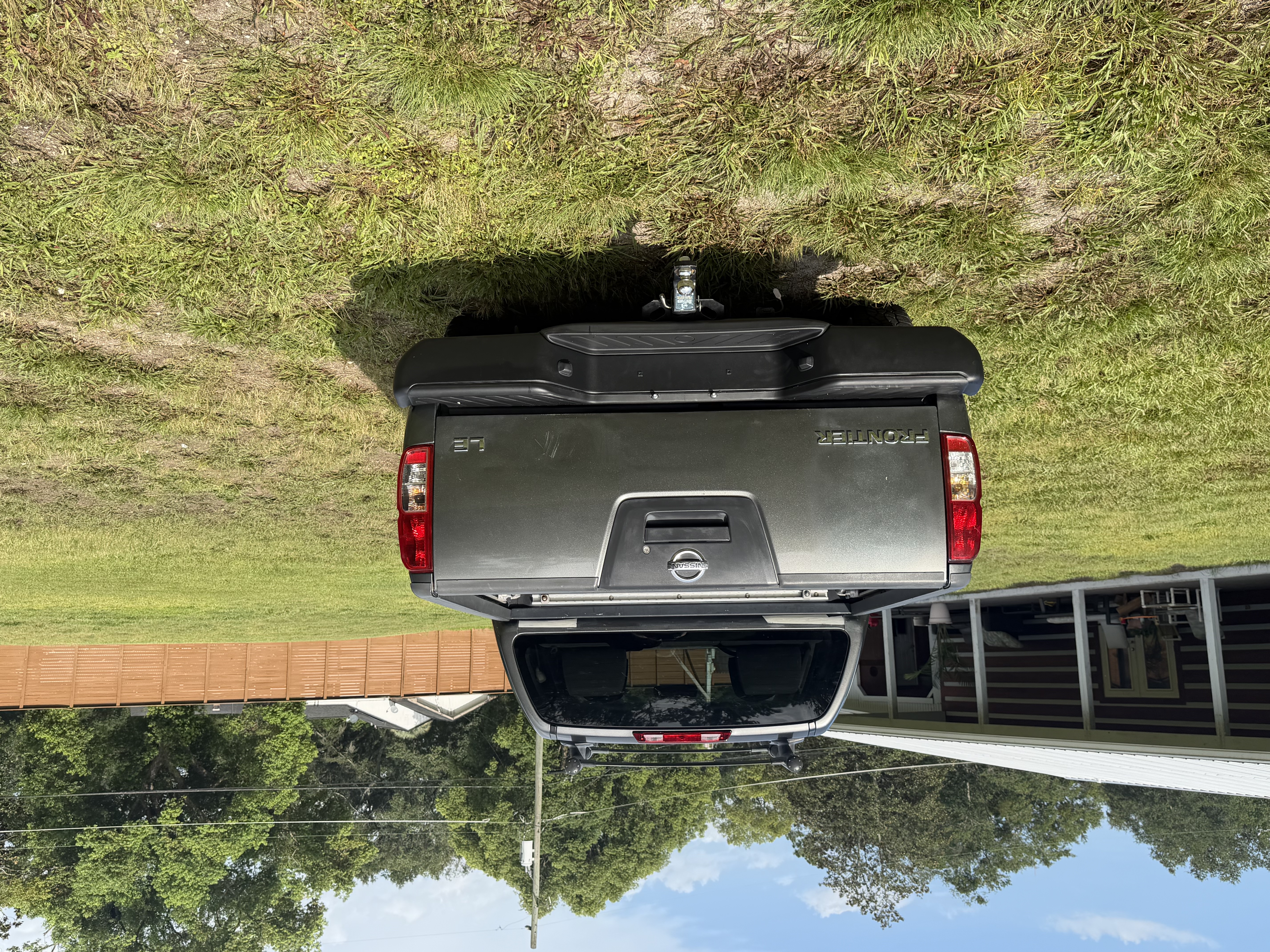 Used 2006 Nissan Frontier LE RWD image 6