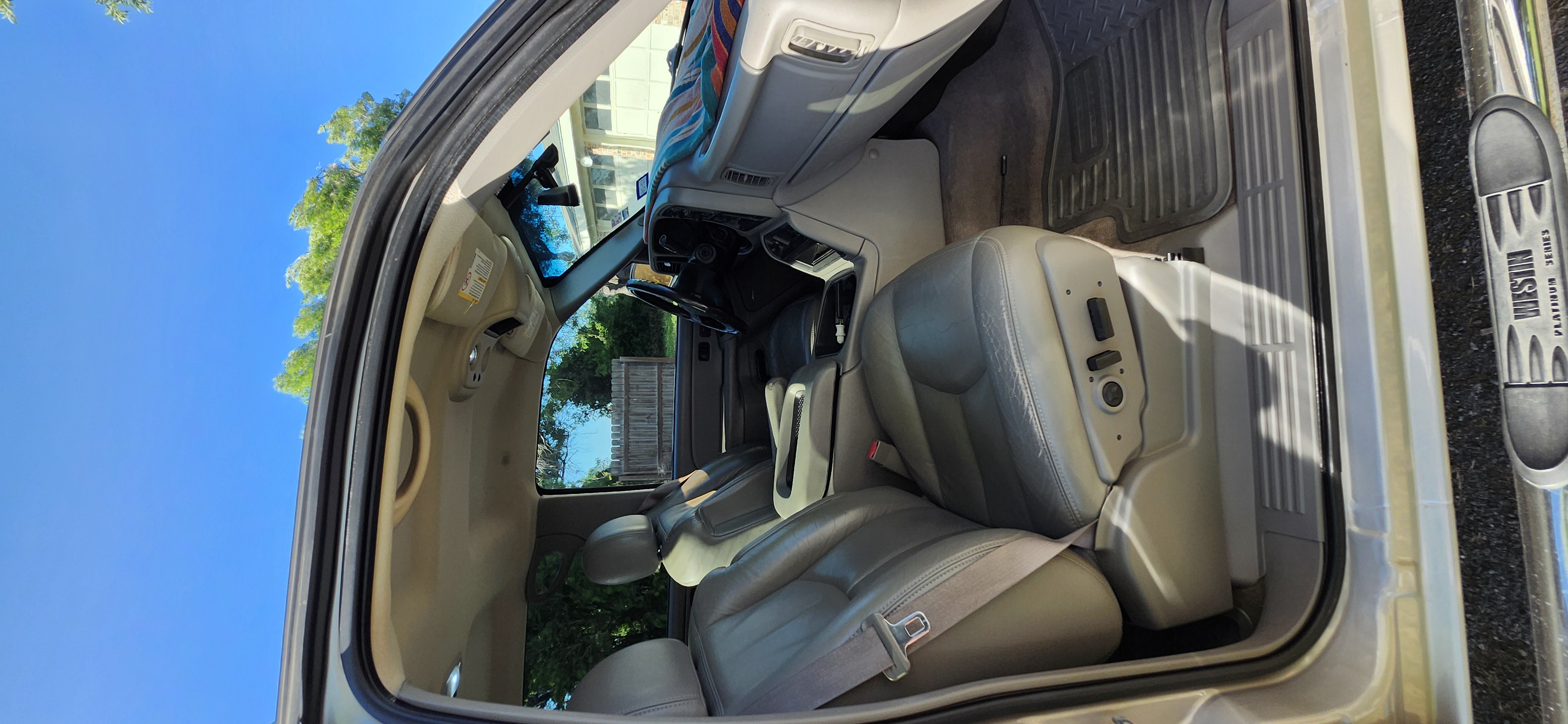 Used 2004 GMC Sierra 2500 SLT w/ Heavy-Duty Power Package RWD image 15