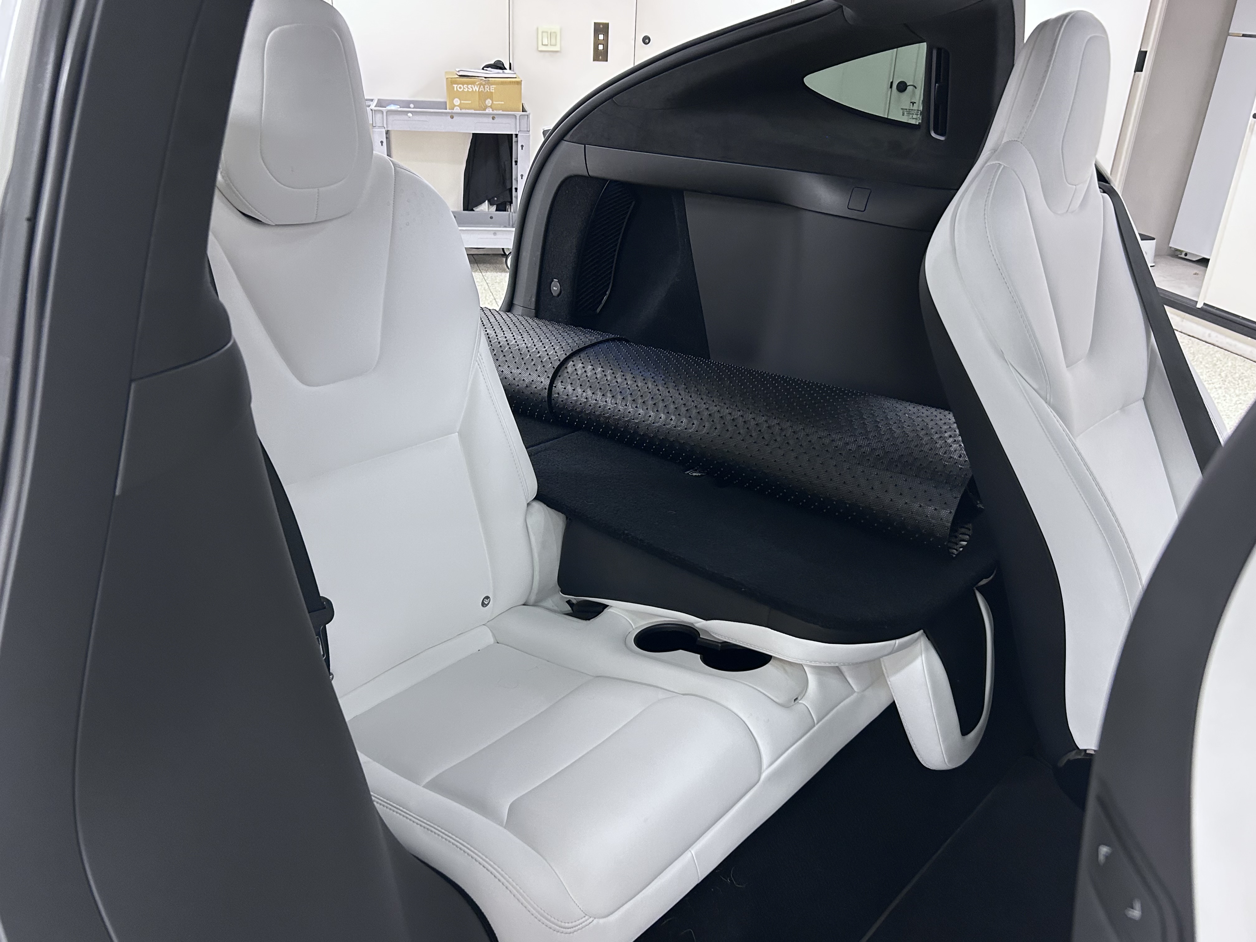 Used 2018 Tesla Model X 100D AWD/4WD image 4