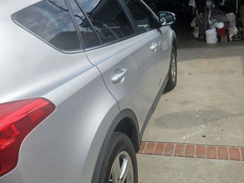 Used 2015 Toyota RAV4 XLE image 7