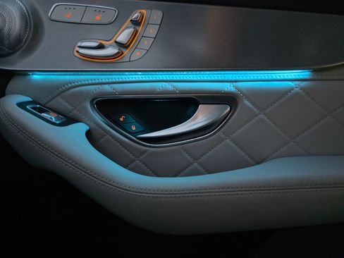 Used 2017 Mercedes-Benz C 300 4MATIC Sedan image 27