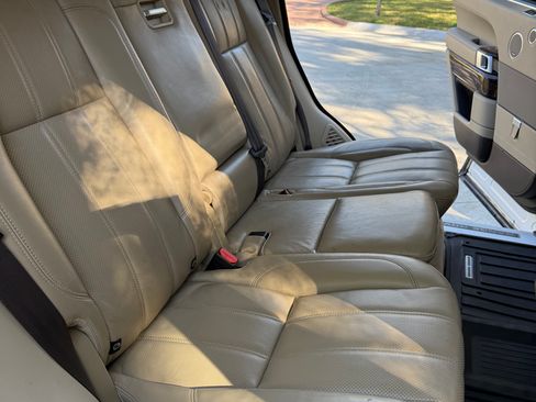 Used 2014 Land Rover Range Rover Long Wheelbase Supercharged image 24