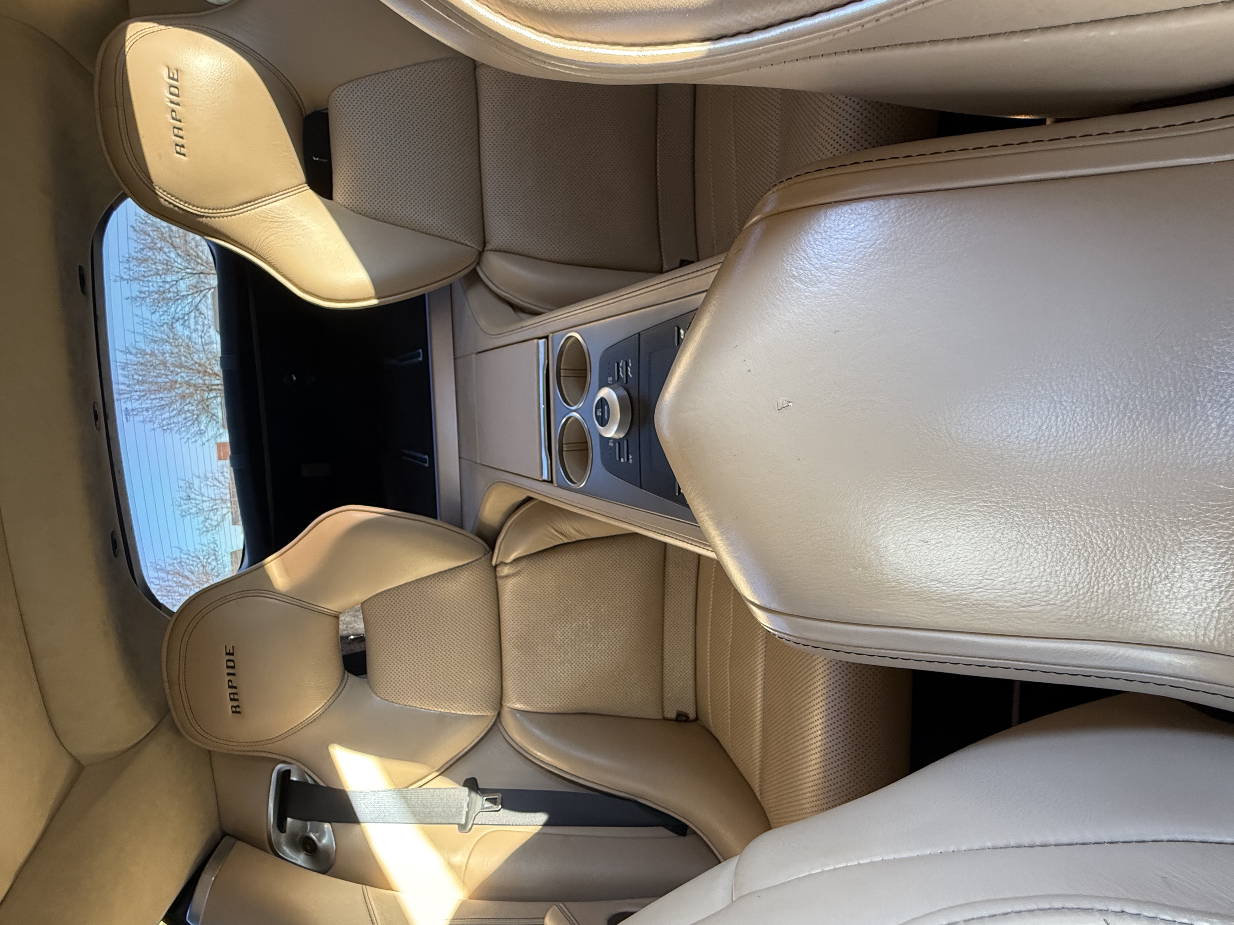 Used 2010 Aston Martin Rapide RWD image 12