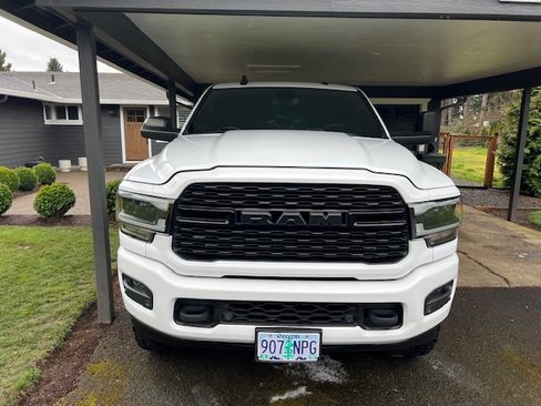 Used 2022 RAM 3500 Big Horn w/ Level C Equiment Group image 5