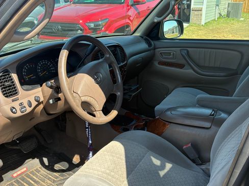 Used 2004 Toyota Tundra Limited image 10