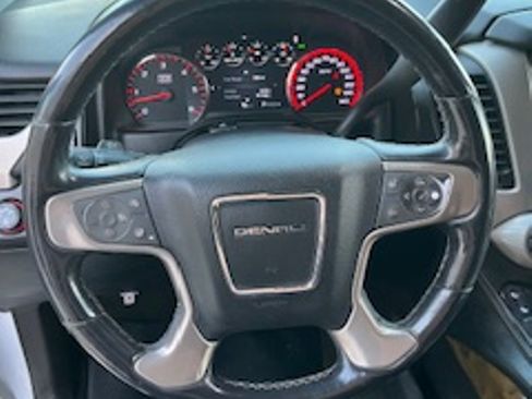 Used 2016 GMC Yukon Denali w/ Open Road Package image 9