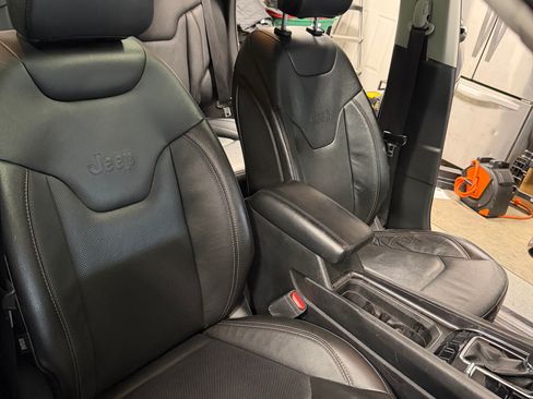 Used 2022 Jeep Compass Latitude w/ Sun and Sound Group image 11