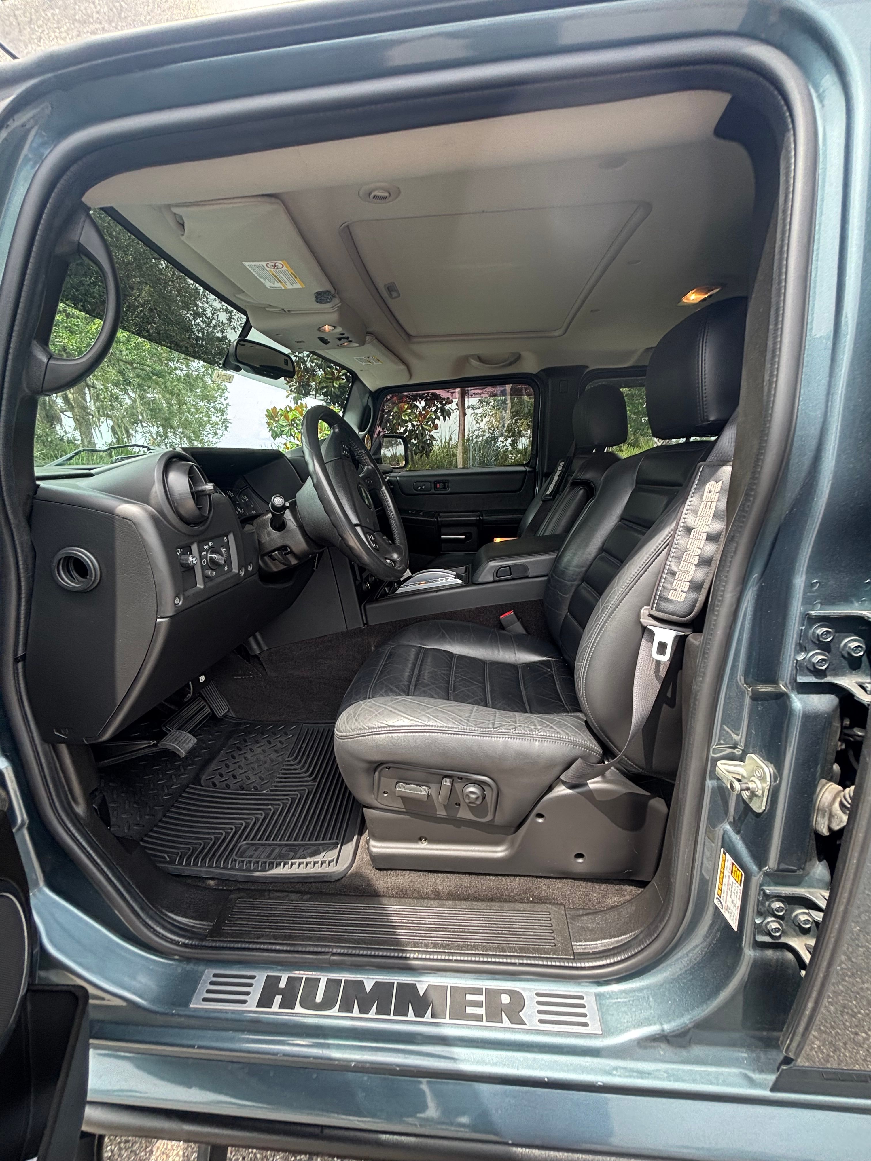 Used 2005 HUMMER H2 w/ Preferred Equipment Group AWD/4WD image 6