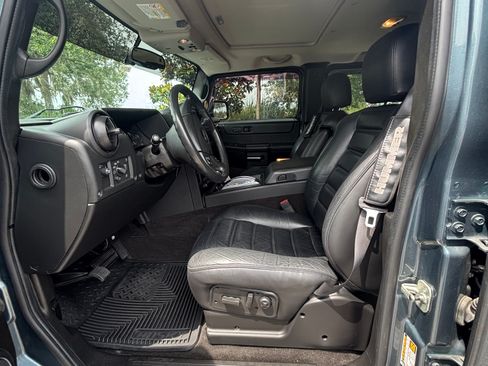 Used 2005 HUMMER H2 w/ Preferred Equipment Group AWD/4WD image 6