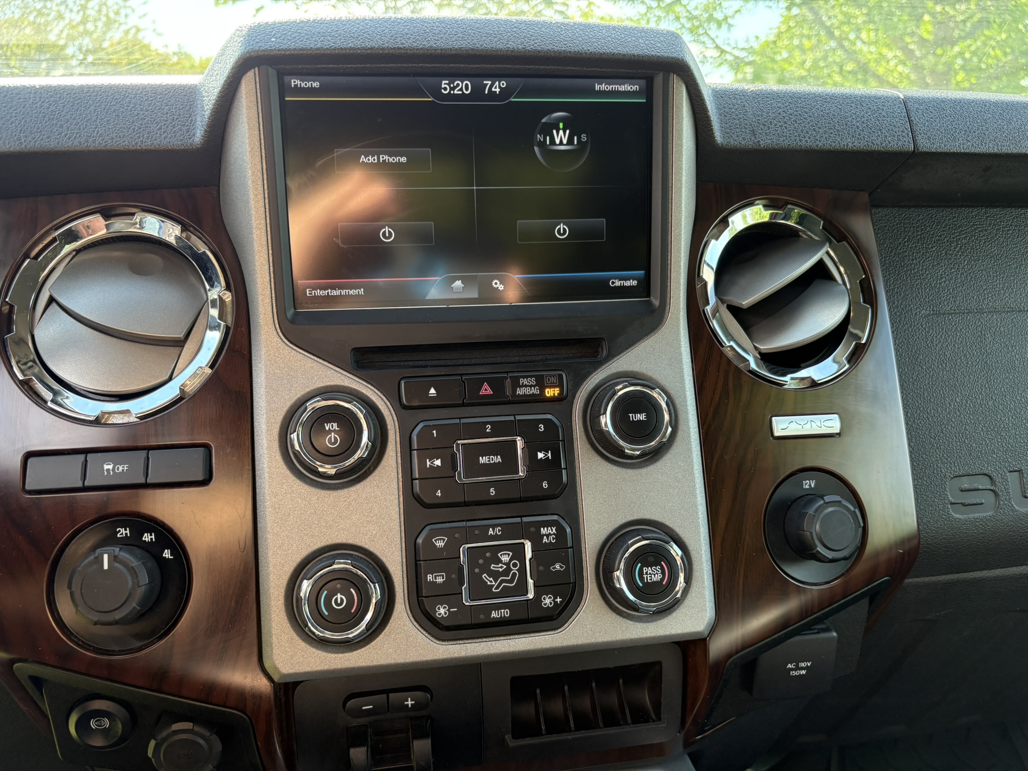 Used 2016 Ford F250 Lariat w/ Chrome Package AWD/4WD image 15
