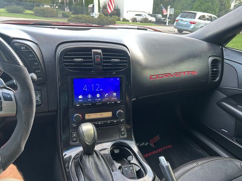 Used 2008 Chevrolet Corvette Convertible w/ Preferred Equipment Group image 18