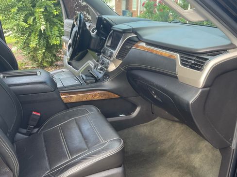 Used 2015 GMC Yukon XL Denali w/ Touring Package image 25