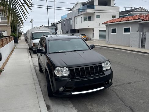 Used 2008 Jeep Grand Cherokee SRT8 w/ SRT Option Group II image 4