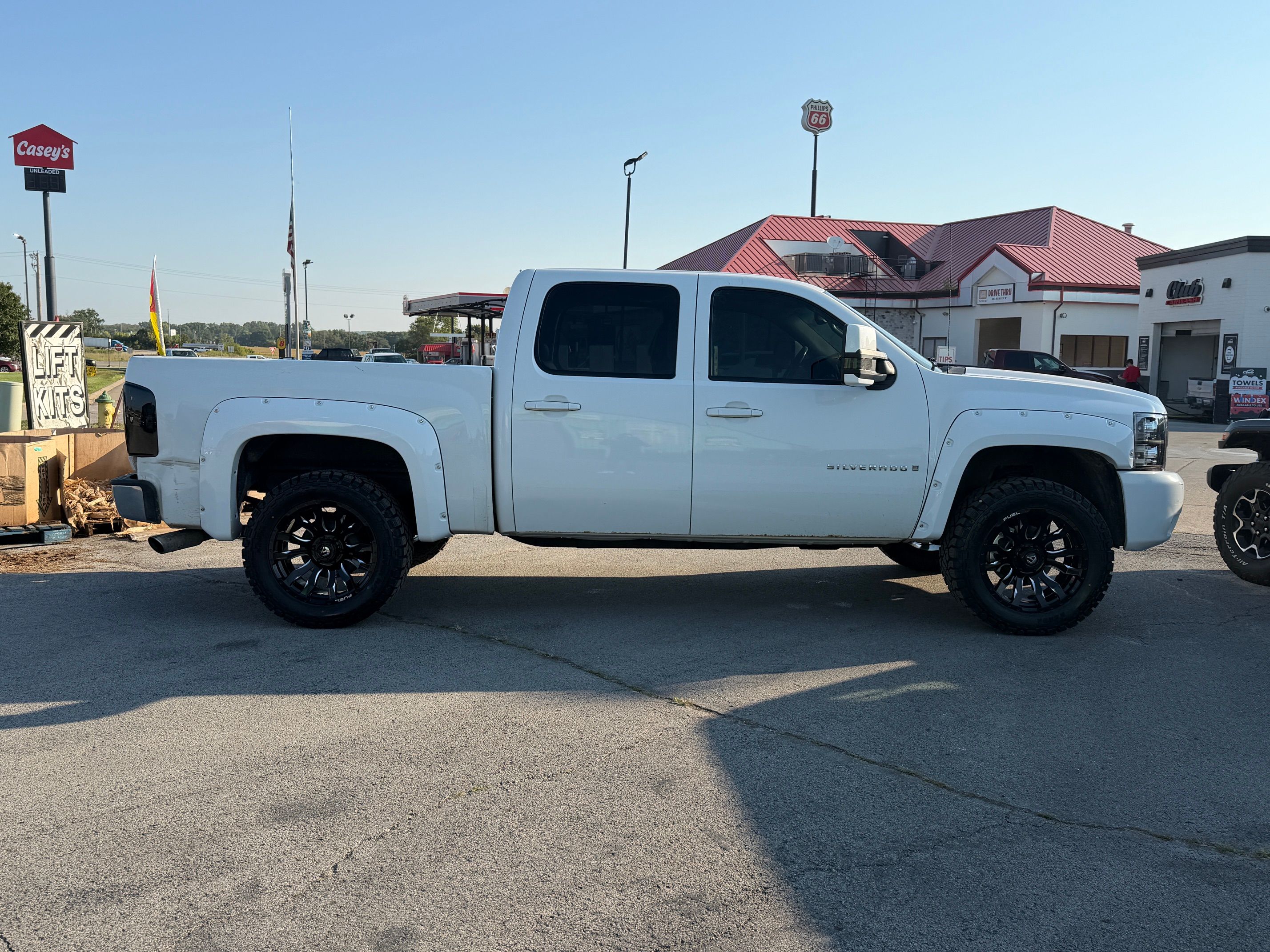 Used 2009 Chevrolet Silverado 1500 LTZ w/ LTZ Plus Package AWD/4WD image 8