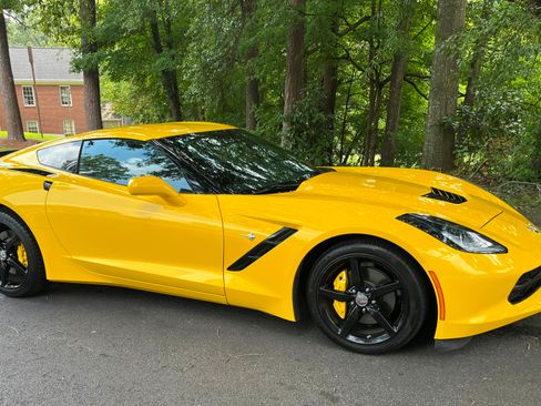 Used 2014 Chevrolet Corvette Stingray Coupe w/ 2LT Preferred Equipment Group image 9