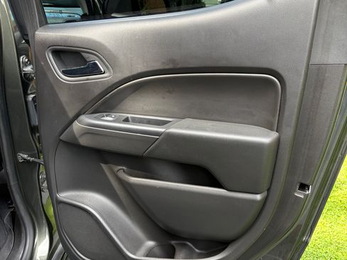 Used 2017 Chevrolet Colorado ZR2 w/ LPO, Premium Interior Package AWD/4WD image 20