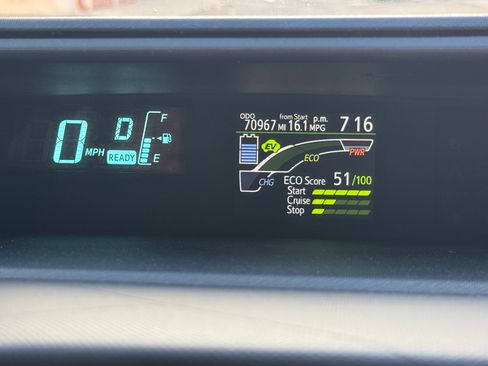 Used 2014 Toyota Prius C Three FWD image 15