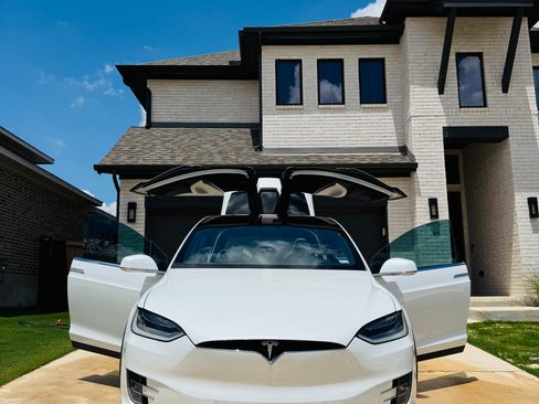 Used 2019 Tesla Model X Performance AWD/4WD image 1