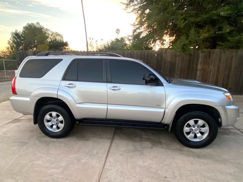 Used 2007 Toyota 4Runner Sport image 1