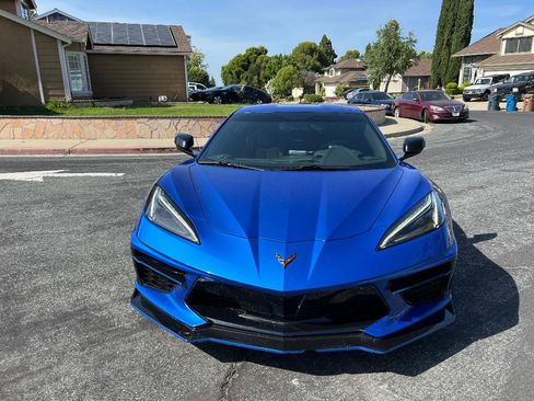 Used 2021 Chevrolet Corvette Stingray Coupe w/ Engine Appearance Package RWD image 2
