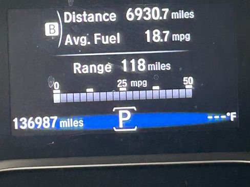 Used 2017 Honda Pilot Touring image 14