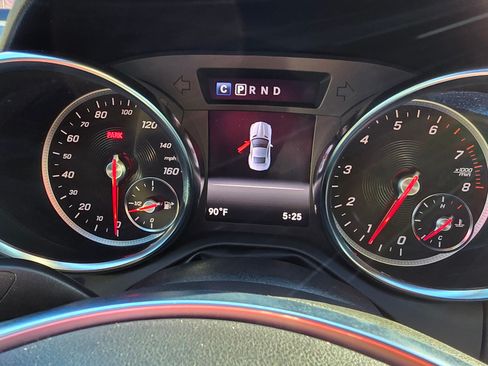 Used 2018 Mercedes-Benz SLC 300 image 19