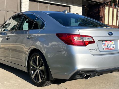 Used 2019 Subaru Legacy 3.6R Limited AWD/4WD image 4