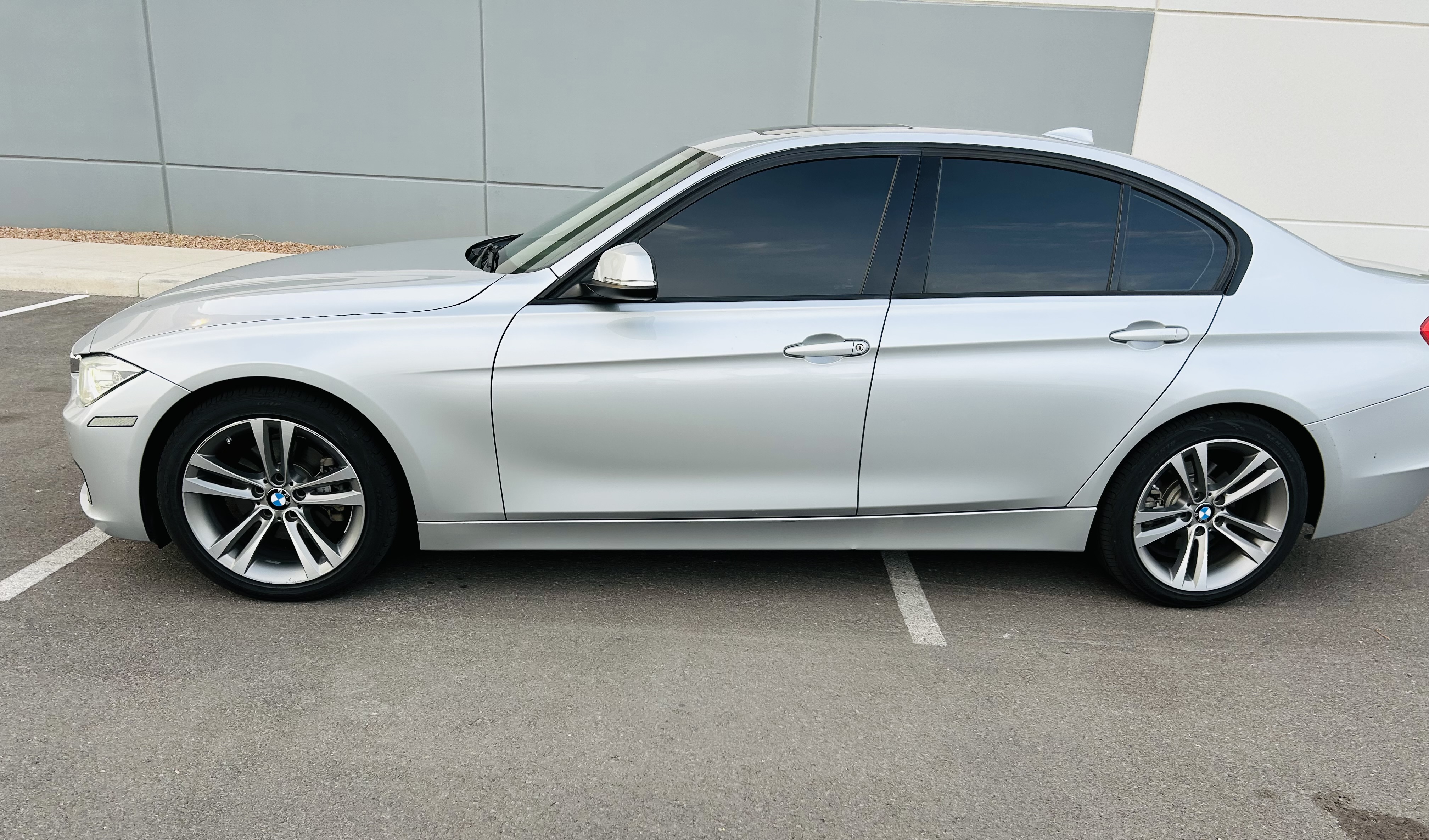 Used 2015 BMW 328i Sedan RWD image 8