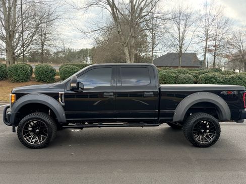 Used 2018 Ford F250 XLT image 14