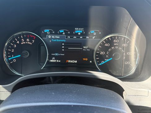 Used 2020 Ford F150 Platinum w/ Equipment Group 701A Luxury AWD/4WD image 11