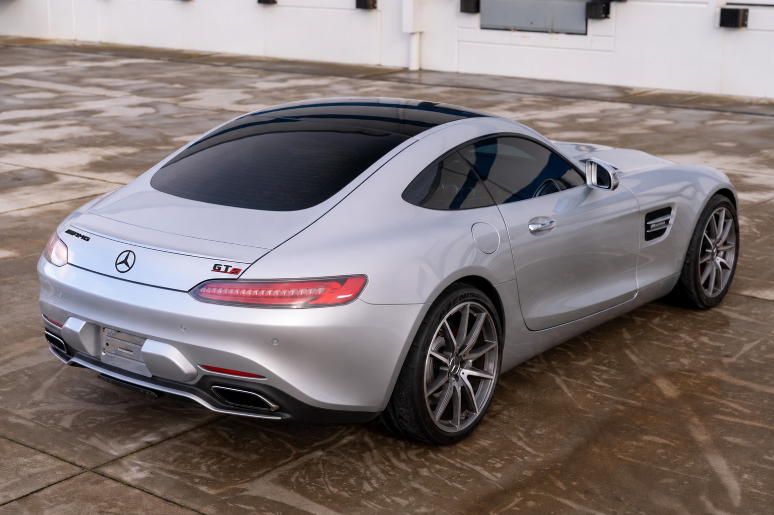 Used 2016 Mercedes-Benz AMG GT S image 8