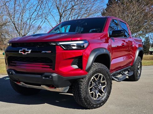 Used 2024 Chevrolet Colorado ZR2 w/ Safety Package image 1