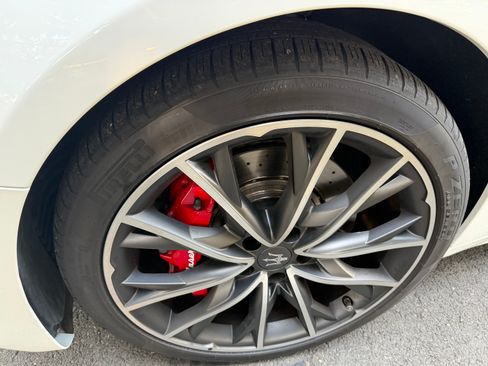 Used 2019 Maserati Ghibli S GranLusso AWD/4WD image 9