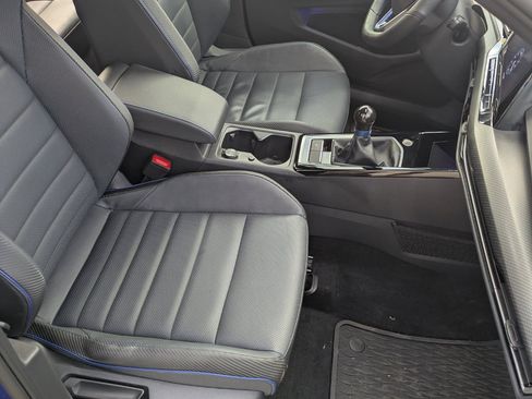 Used 2024 Volkswagen Golf R image 11