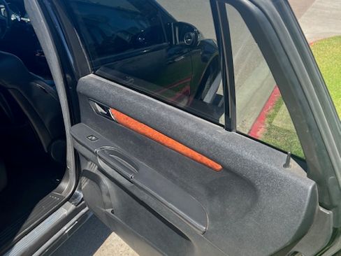 Used 2006 Mercedes-Benz R 350 4MATIC image 16