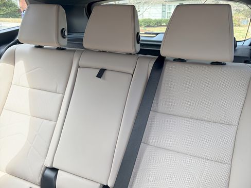 Used 2024 BMW X1 xDrive28i w/ Premium Package image 8