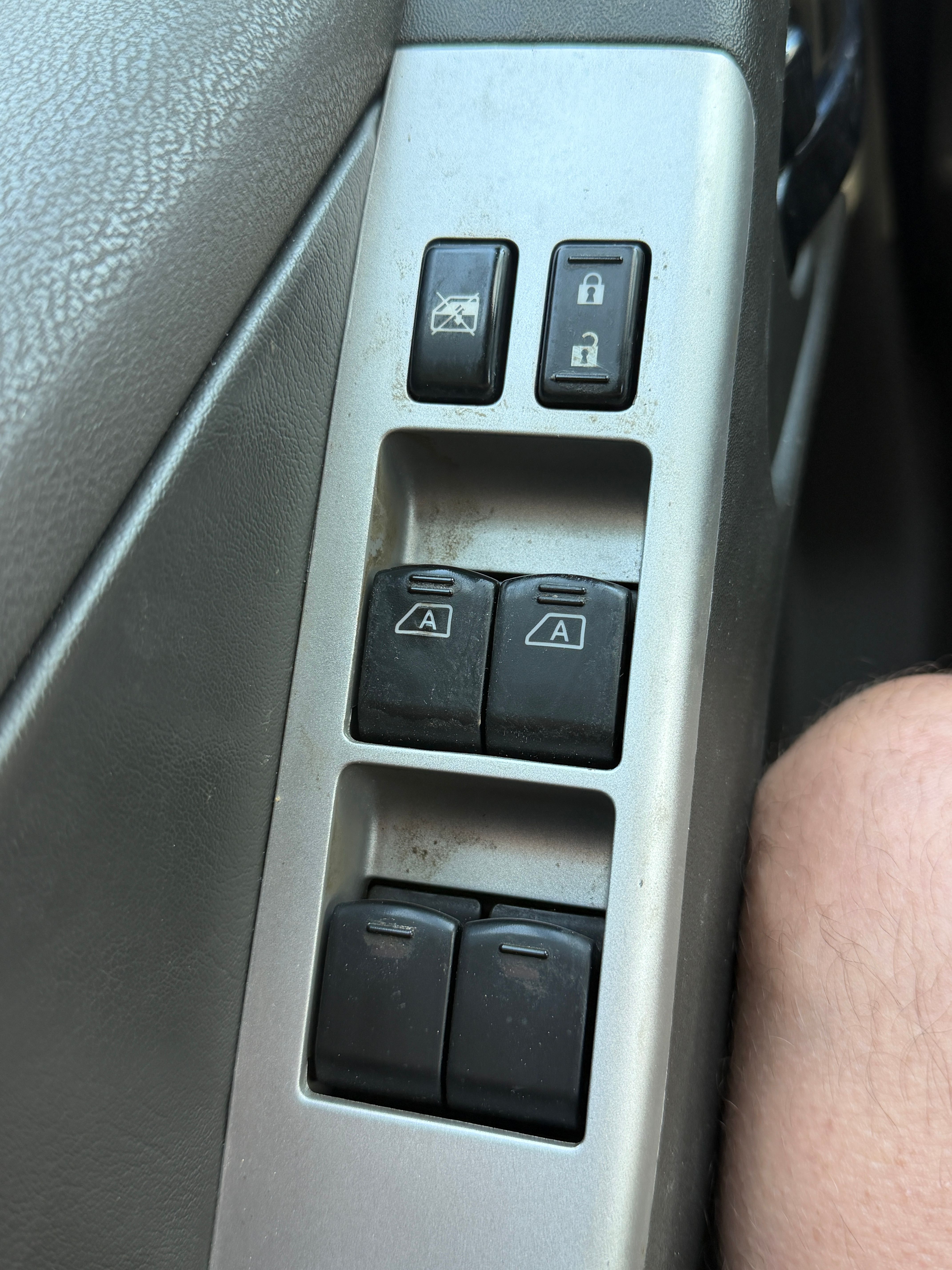 Used 2012 Nissan Pathfinder Silver RWD image 20