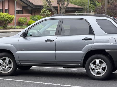 Used 2006 Kia Sportage 4WD image 8
