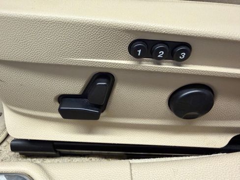 Used 2018 Alfa Romeo Giulia Ti w/ Quick Order Package 22X Lusso image 22