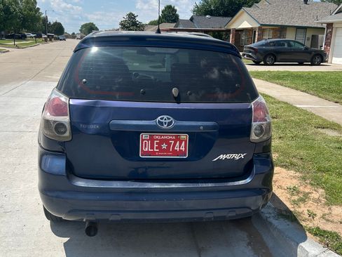 Used 2006 Toyota Matrix w/ PWR Pkg FWD image 4