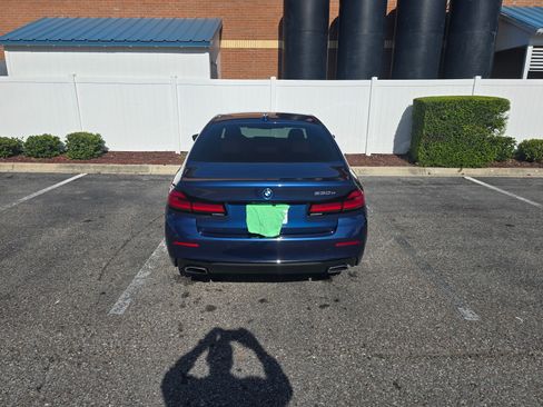 Used 2023 BMW 530e w/ Convenience Package image 10