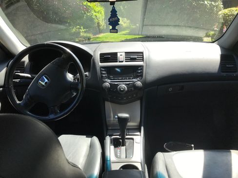Used 2004 Honda Accord EX image 4