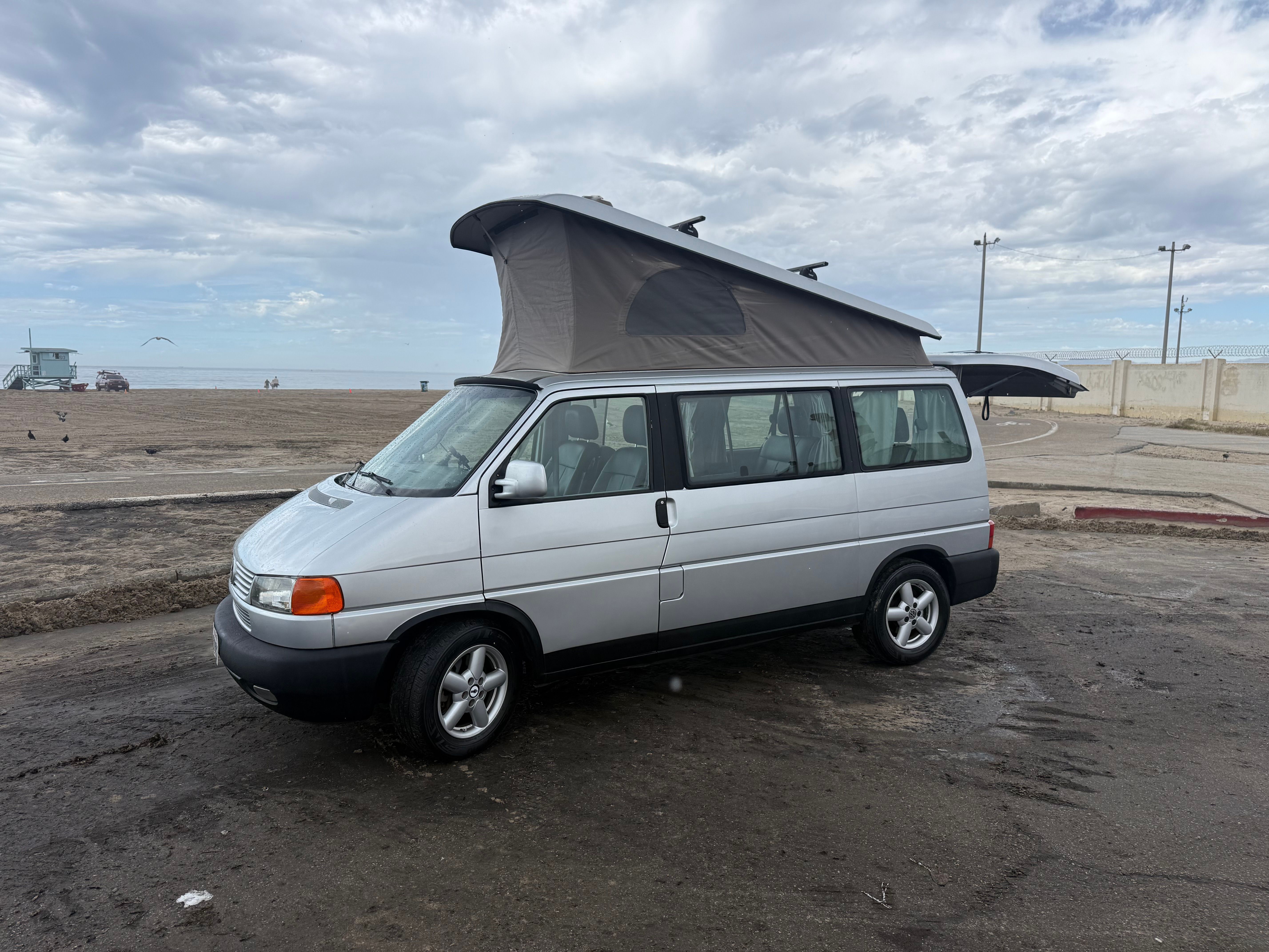 Used 2002 Volkswagen Eurovan MV FWD image 12