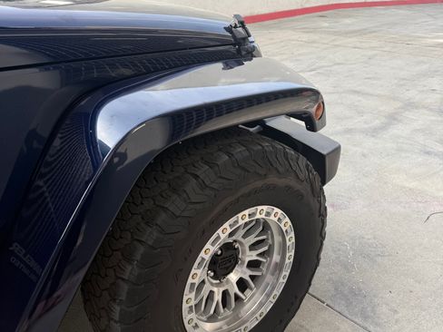 Used 2013 Jeep Wrangler Unlimited Sahara w/ Connectivity Group image 9