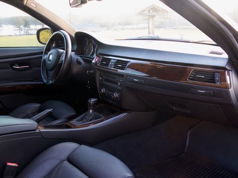 Used 2012 BMW 335i xDrive Coupe image 17