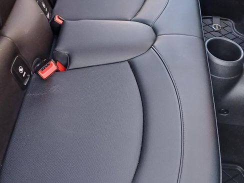 Used 2022 MINI Cooper 4-Door Hardtop image 8