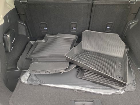 Used 2026 Nissan Rogue Dark Armor FWD image 15
